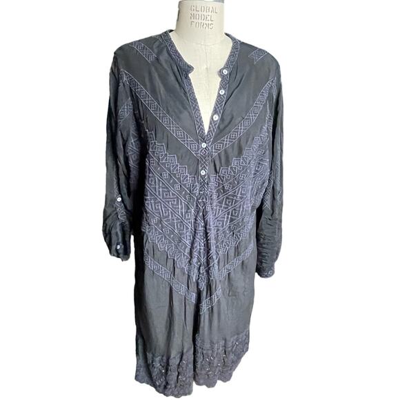 Johnny Was Henley Tunic Dress Black with Blue Embroidery Size 1X - Picture 1 of 6